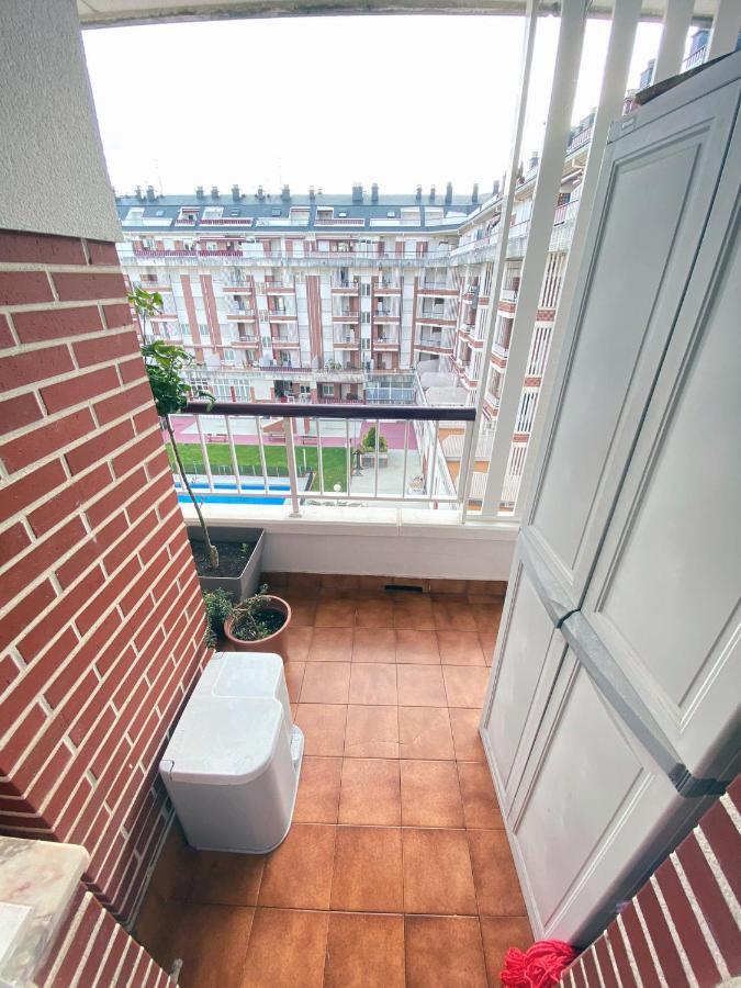 Apt Las Olas Cotolino Con Parking A 2' De La Playa Кастро-Урдиалес Екстериор снимка